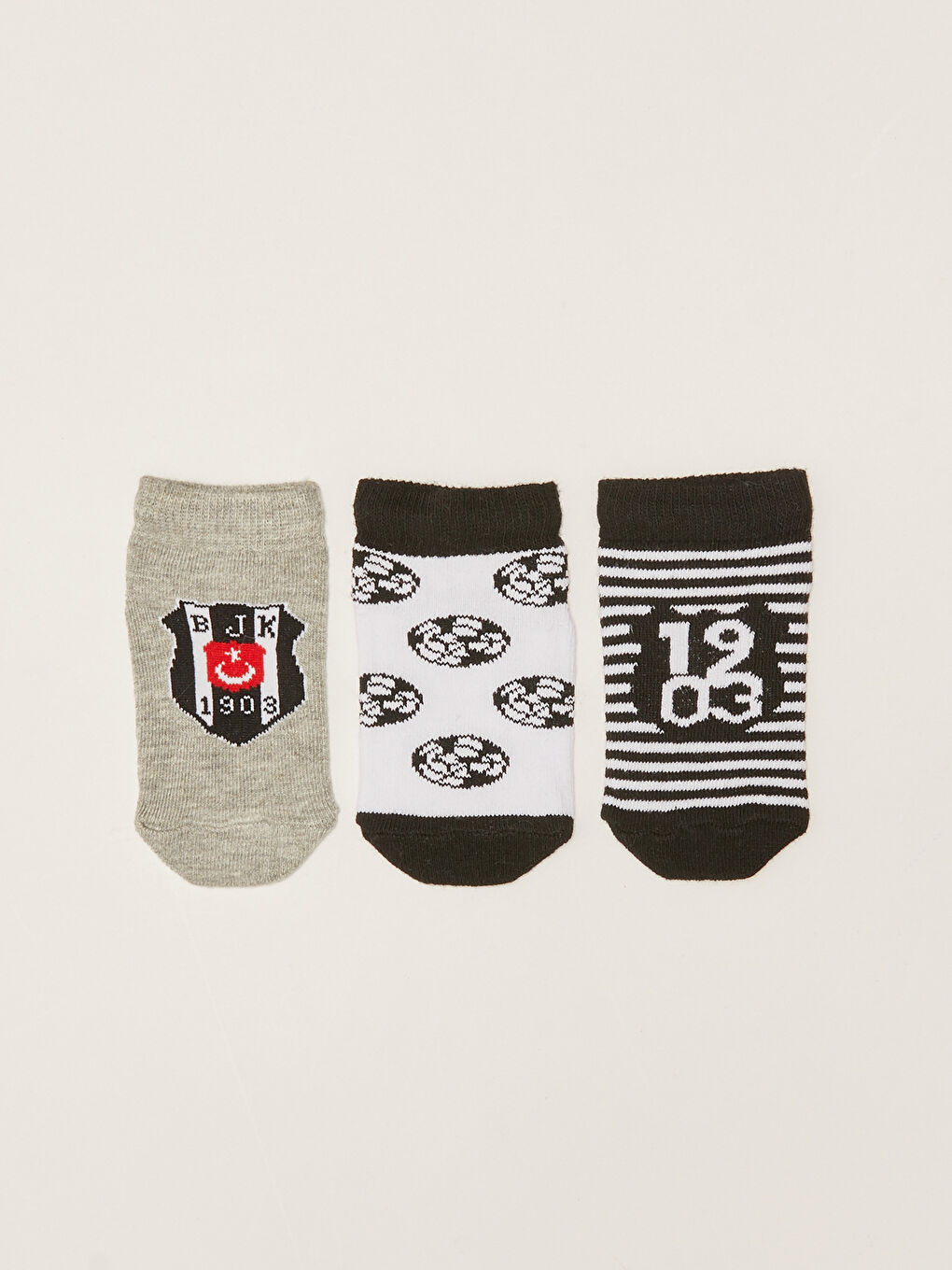 Beyaz Beşiktaş Baskılı Erkek Çocuk Taraftar Patik Çorap 3'lü-1