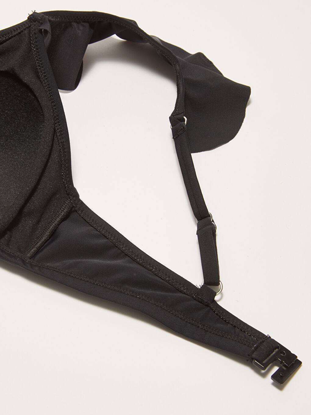 Siyah Kadın Fırfır Detaylı Düz Bikini Üst-2