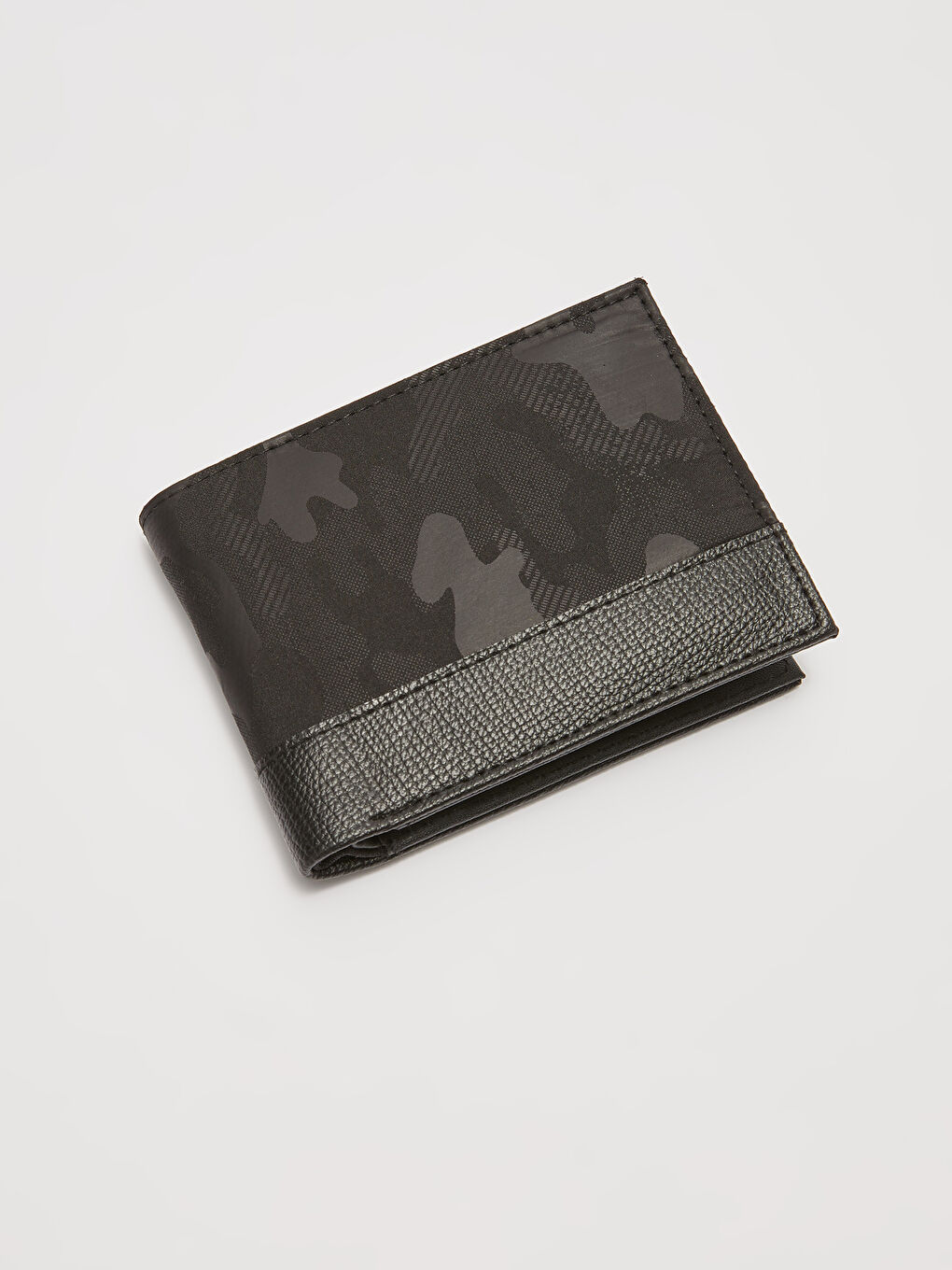 Camouflage Patterned Men's Wallet