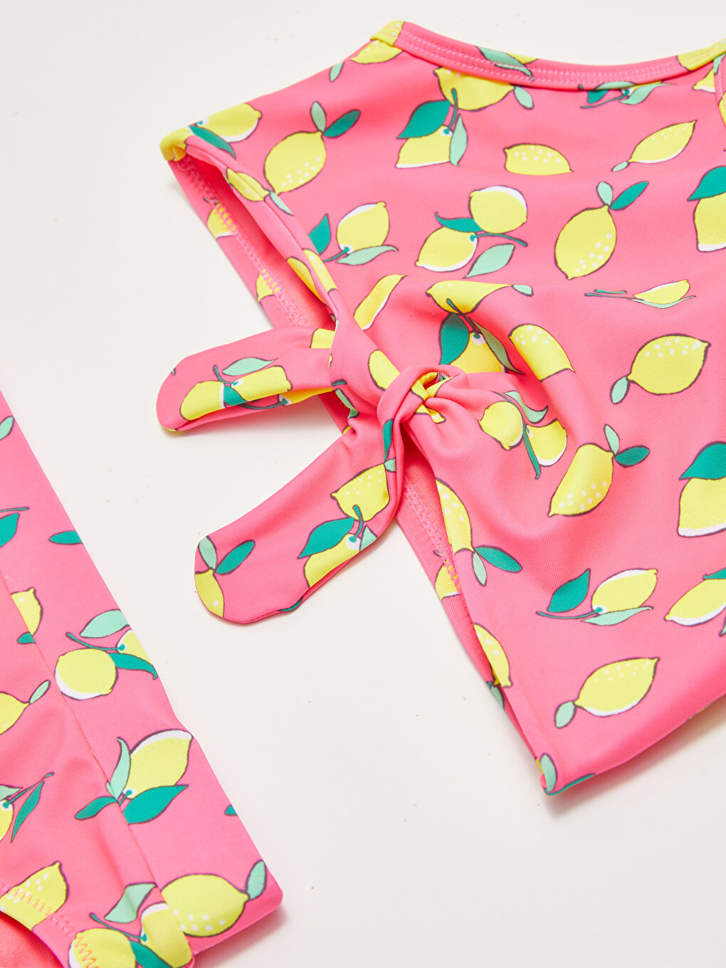 Pembe Esnek Kumaştan Baskılı Kız Çocuk Bikini-2