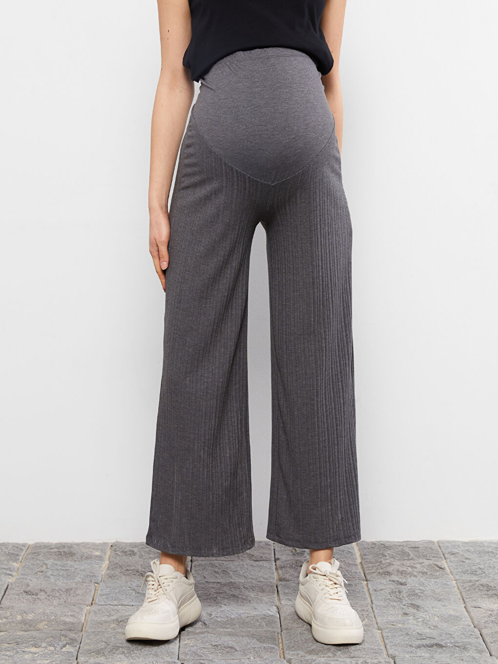 Gri Karın Panelli Düz Geniş Paça Hamile Eşofman Altı-3