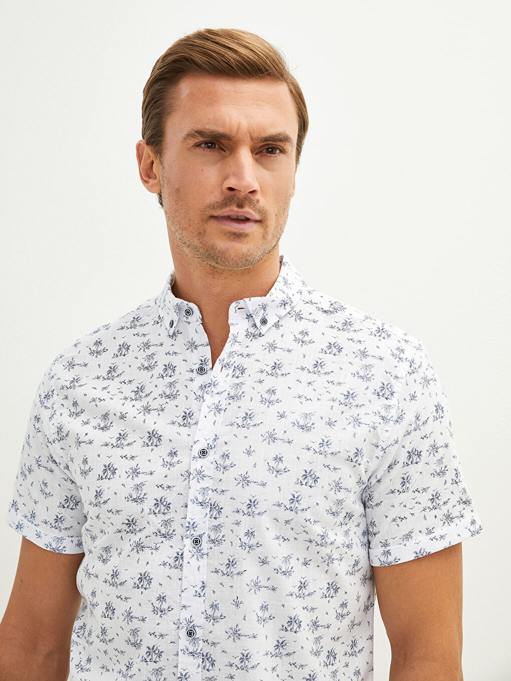 قميص رجالي ضيق بنقشة وأكمام قصيرة للرجال-2