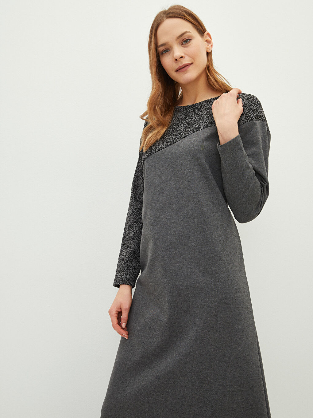 Gri Bisiklet Yaka Desenli Uzun Kollu A Kesim Ponte Kumaş Kadın Elbise