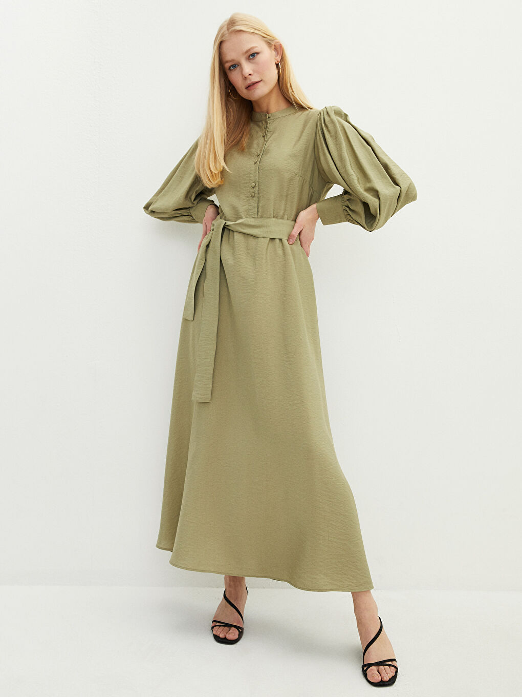 Yeşil Hakim Yaka Düz Beli Bağlama Detaylı Uzun Kollu Kadın Gömlek Elbise-1