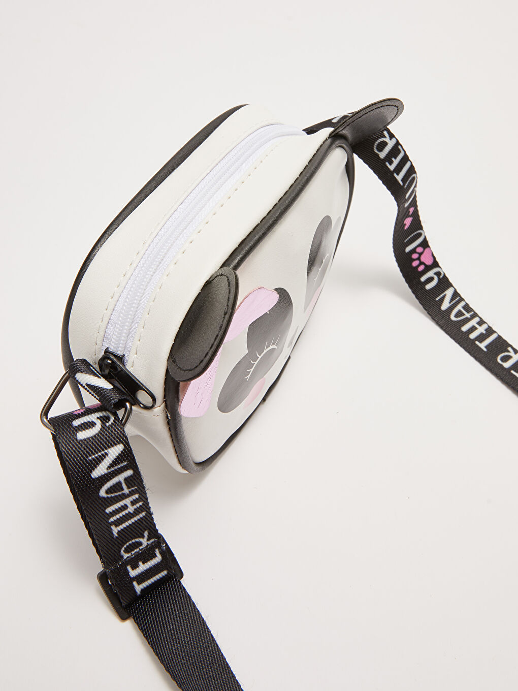 شنطة كروس بناتي بتصميم باندا-1