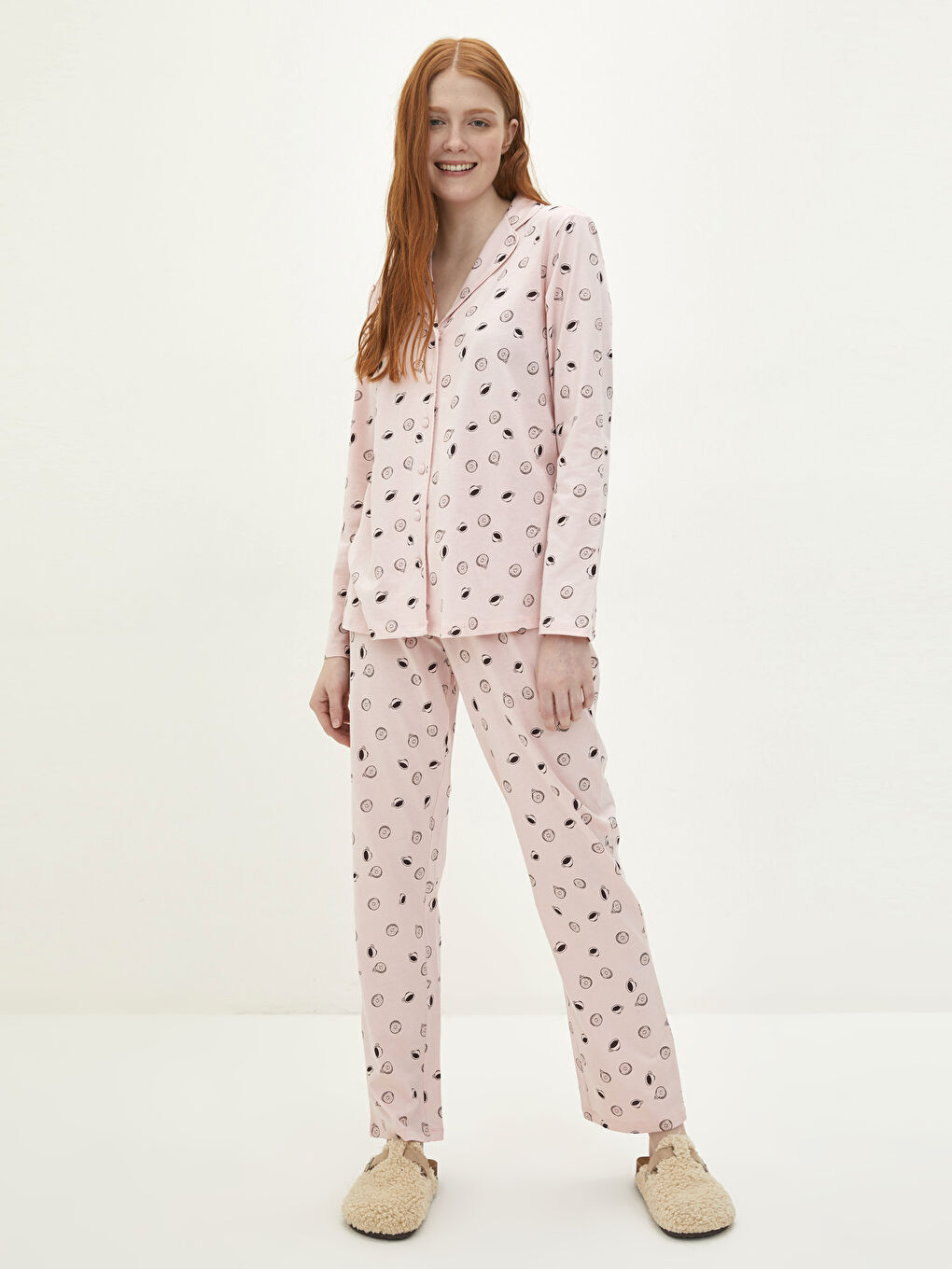 طقم بيجاما قطن للسيدات بياقة قميص كم طويل مطبوع-1