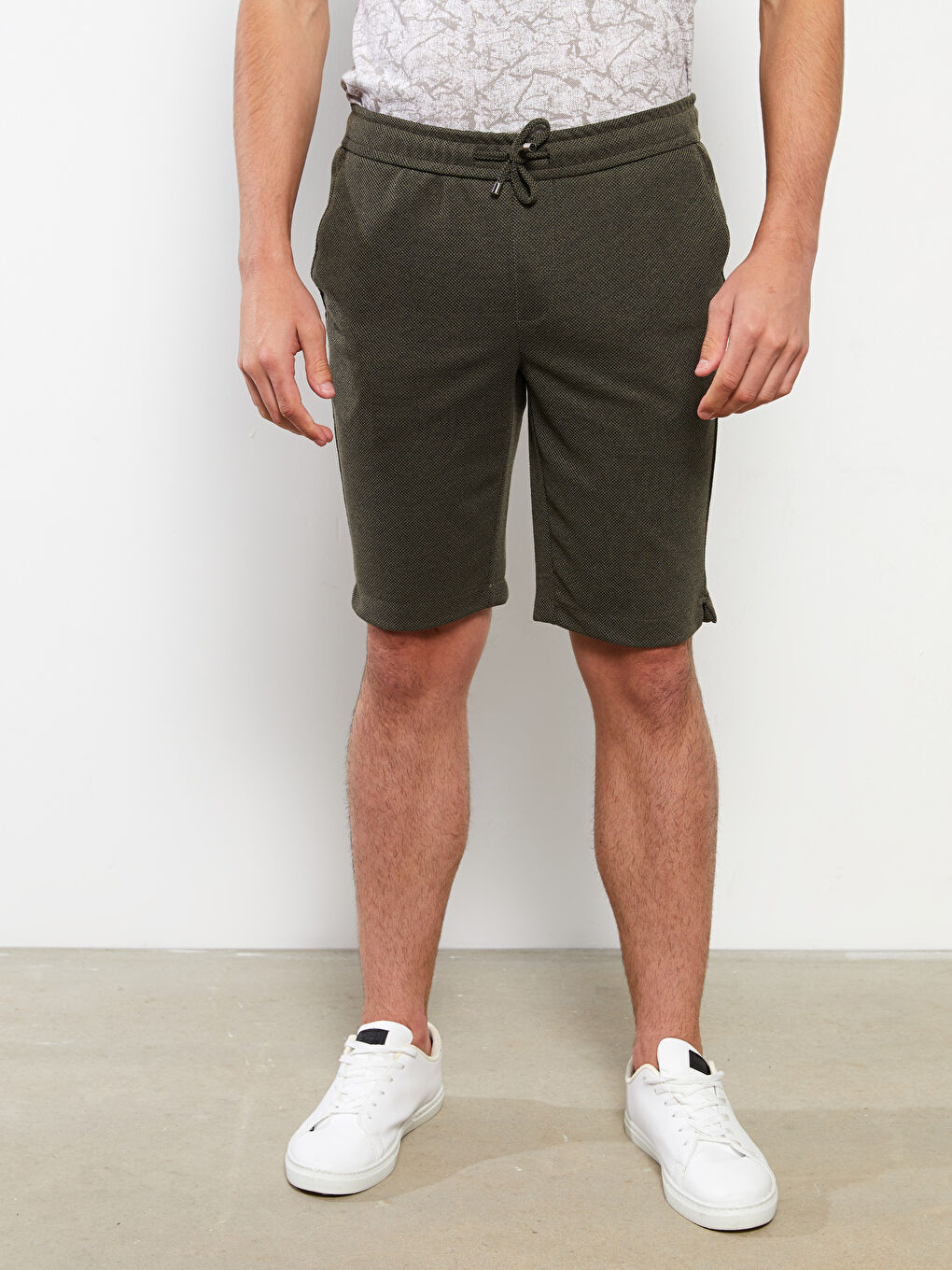 Haki Slim Fit Beli Bağlama Detaylı Erkek Şort-2