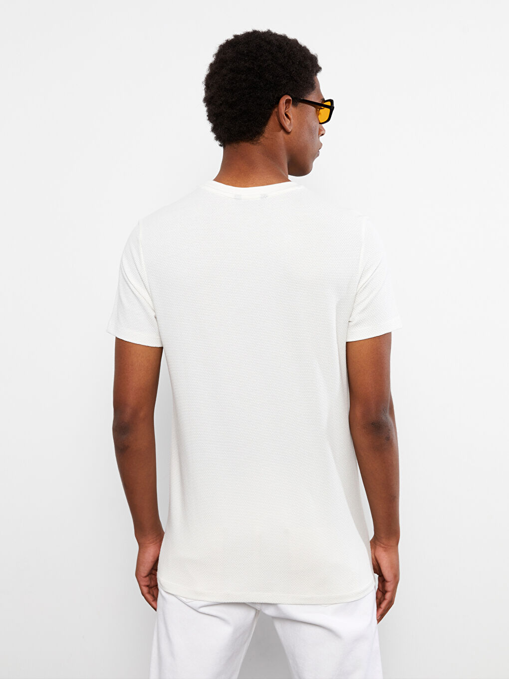 تيشيرت رجالي ياقة دائرية كم قصير مطبوع قطن ممشط-4