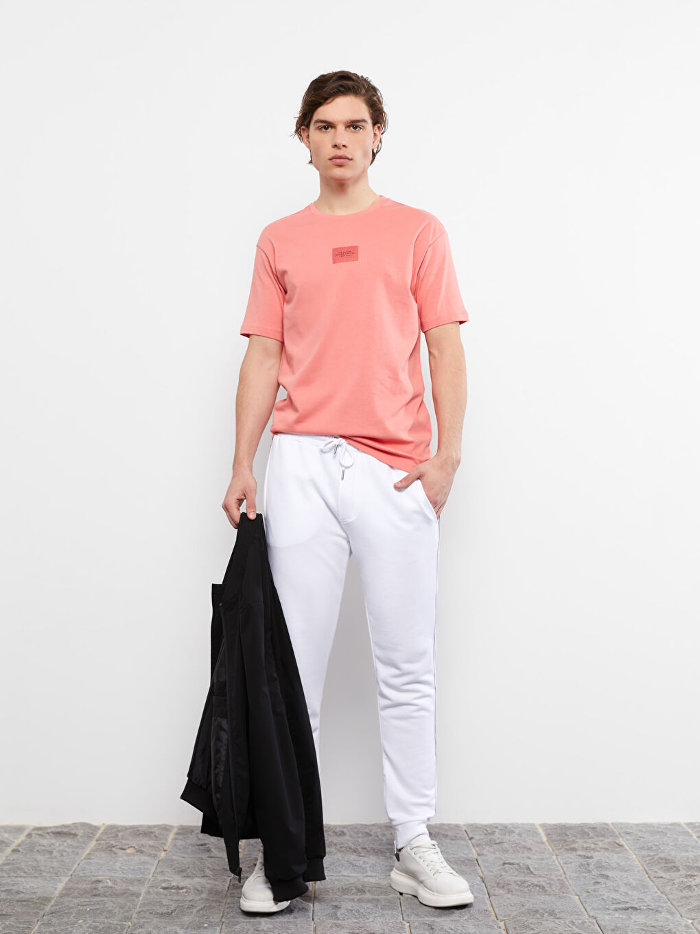 Pembe Bisiklet Yaka Kısa Kollu Basic Penye Erkek Tişört-1