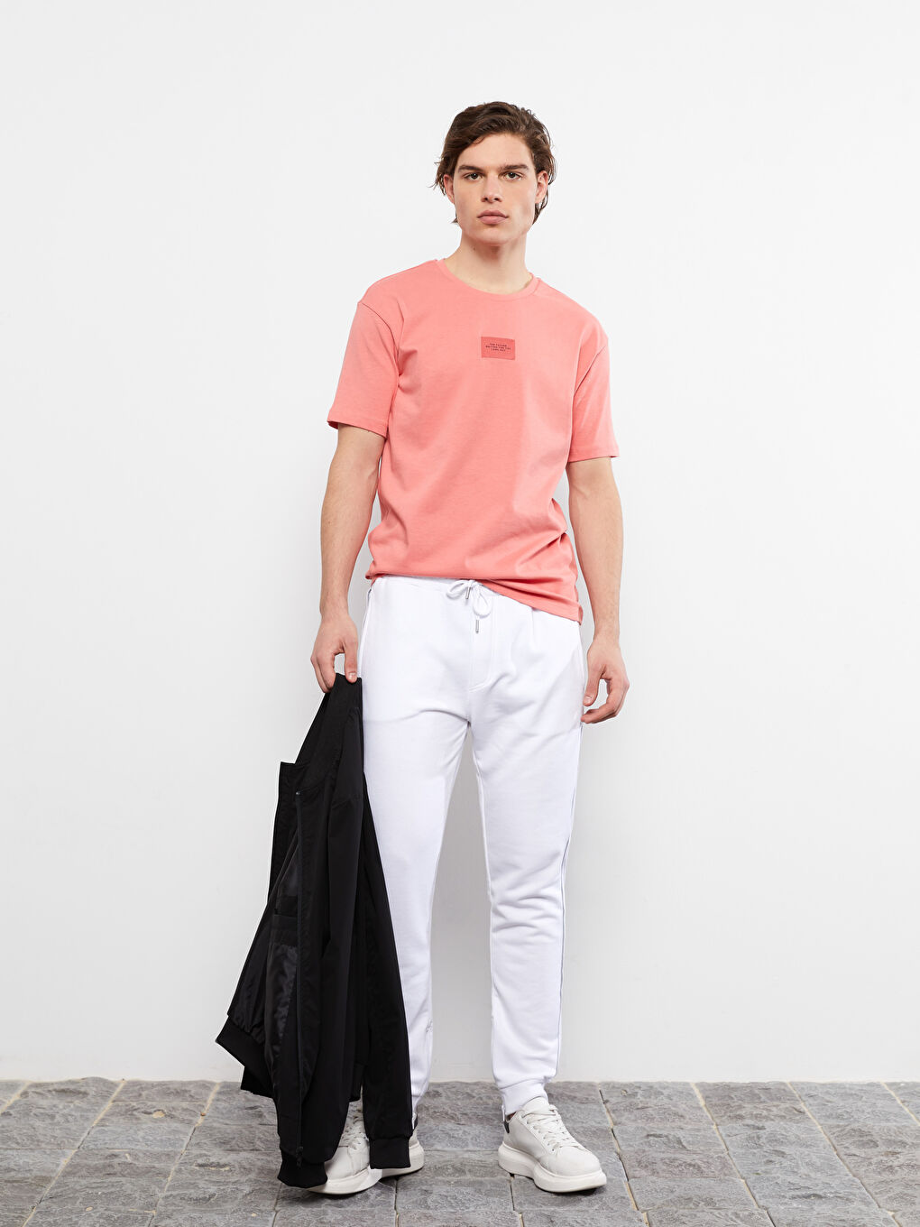 Pembe Bisiklet Yaka Kısa Kollu Basic Penye Erkek Tişört-2