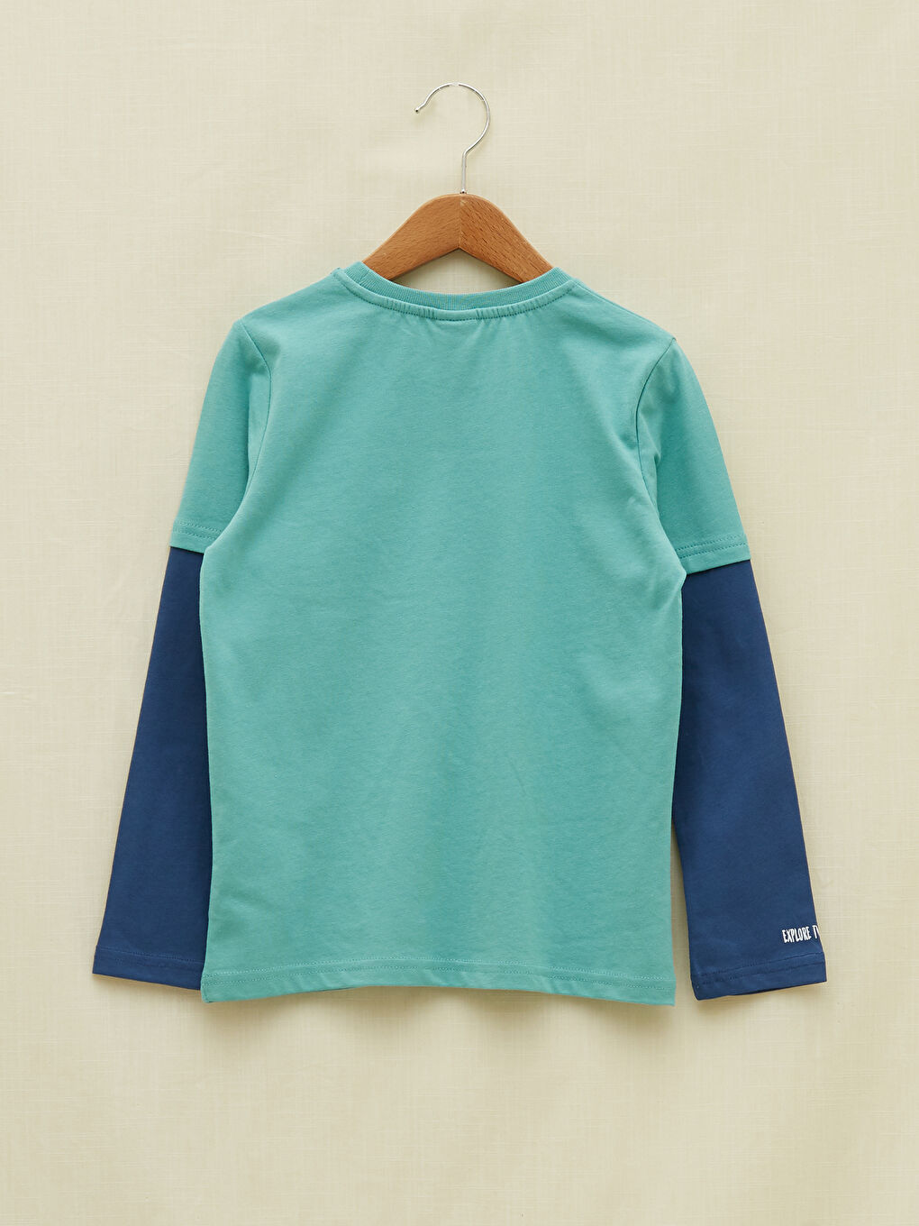 تي شيرت كم طويل أساسي بياقة دائرية للأولاد-1