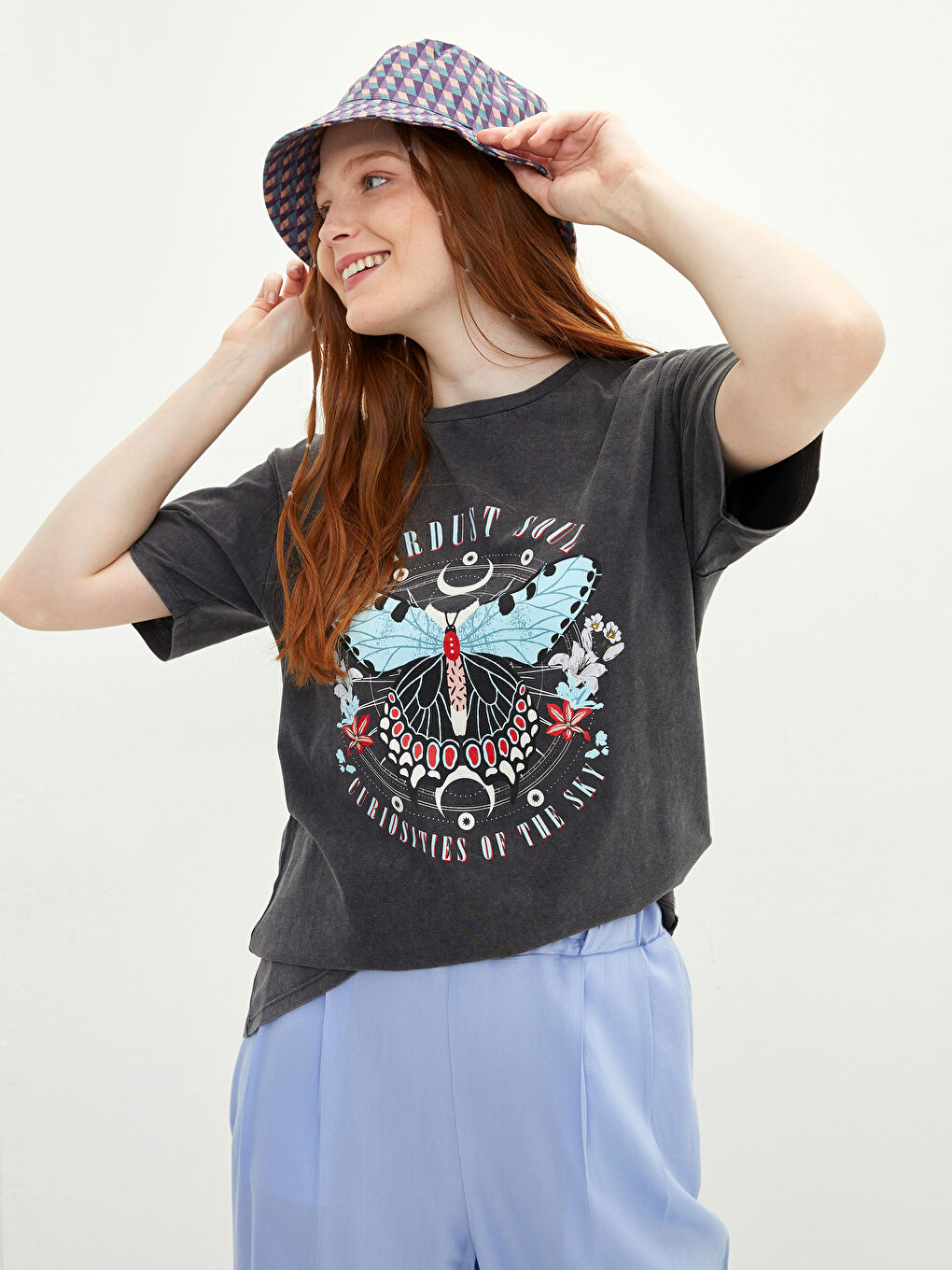 قبعة دلو للسيدات بنقشة-1