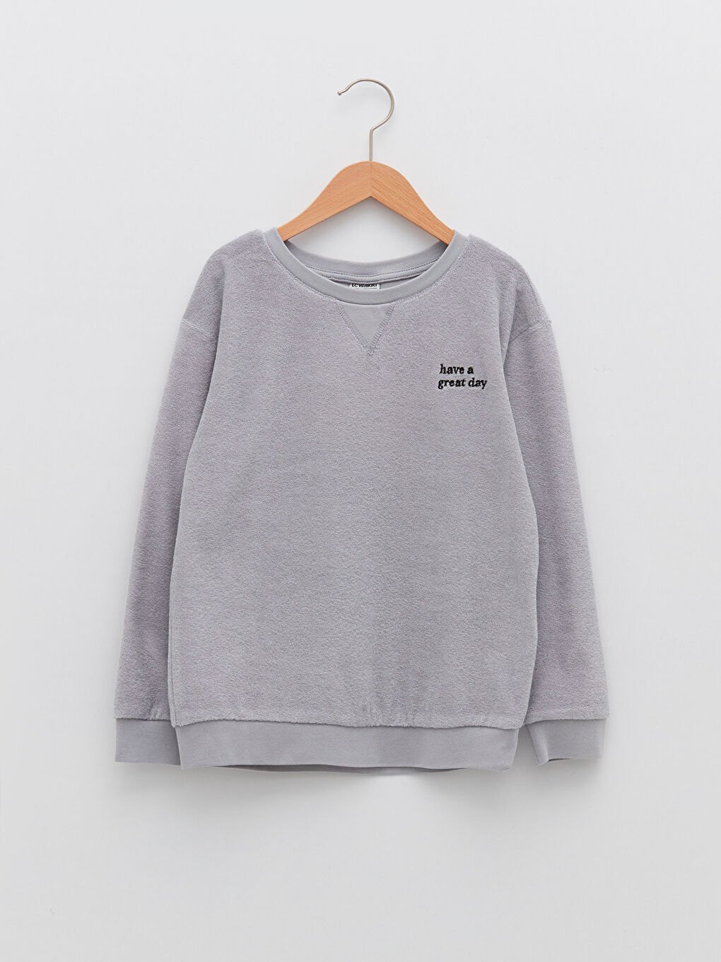 Суитчър с кръгло деколте, бродирани детайли и дълъг ръкав за момчета-3