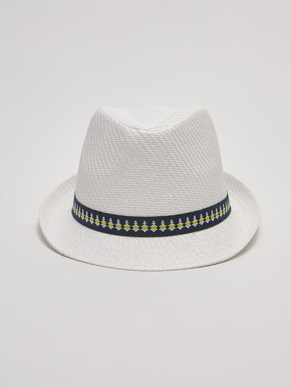 Beyaz Biye Detaylı Erkek Çocuk Hasır Fötr Şapka