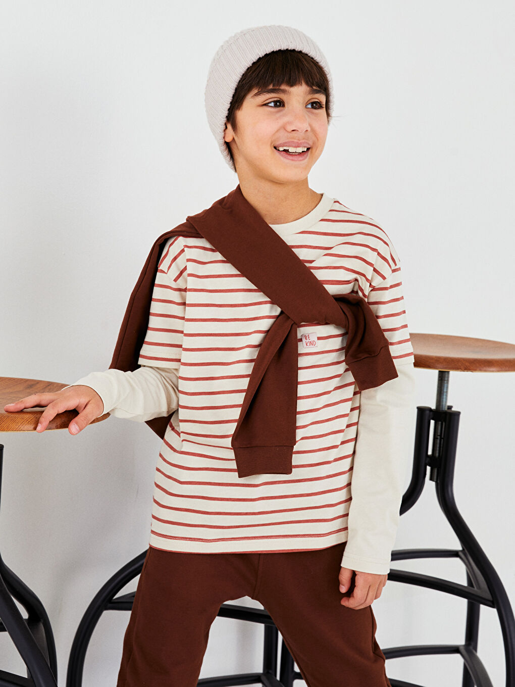 LCW Kids Тениска с кръгло деколте, раирана, с дълъг ръкав за момчета -S24572Z4-LF0