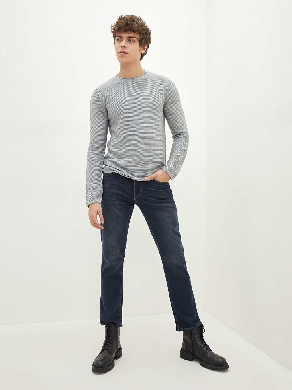 779 جينز بقصة عادية للرجال-2