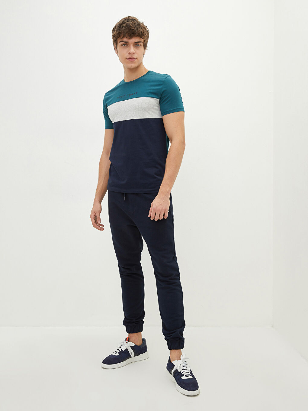 Yeşil Bisiklet Yaka Kısa Kollu Renk Bloklu Penye Erkek Tişört-1