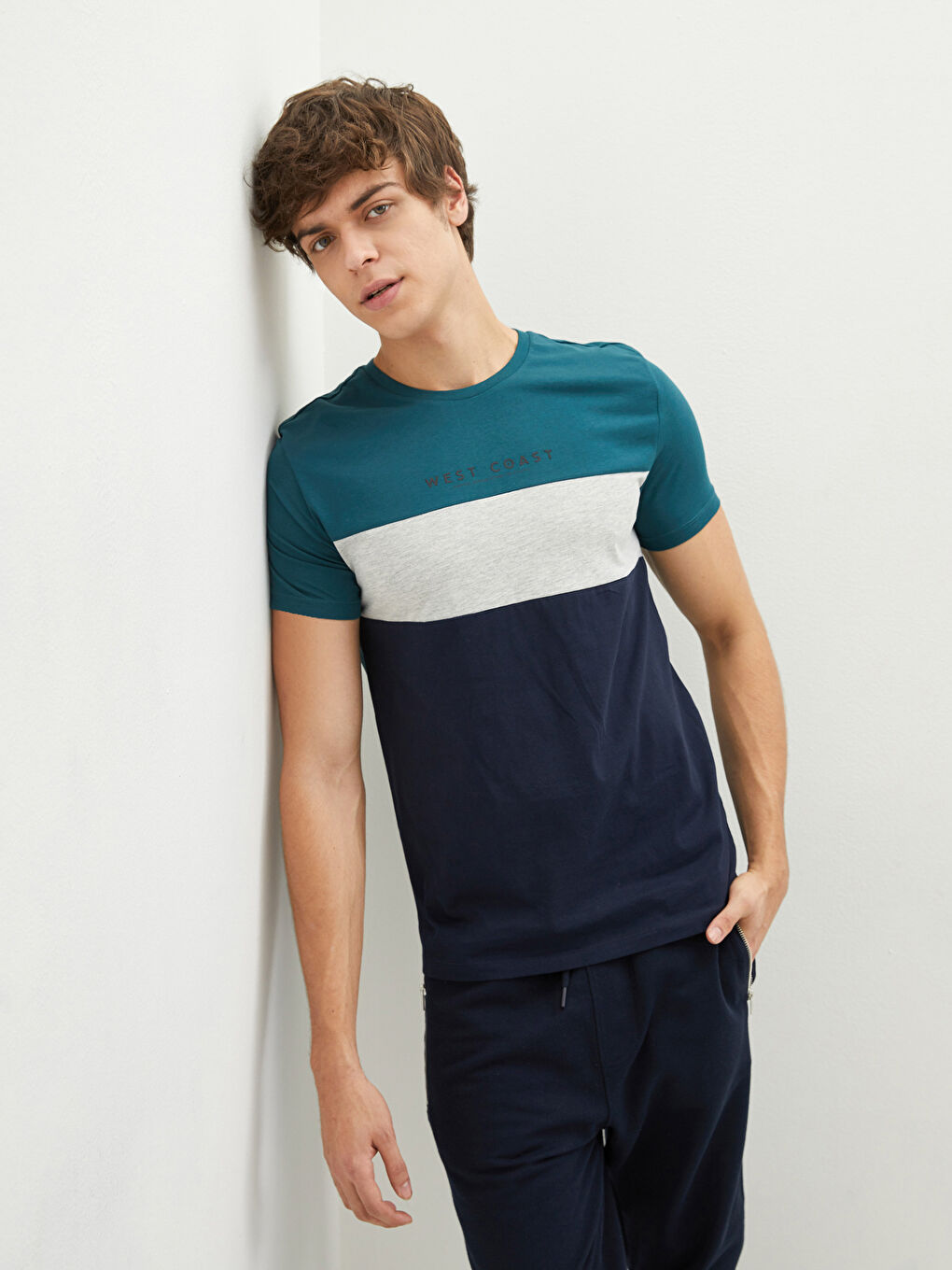 Yeşil Bisiklet Yaka Kısa Kollu Renk Bloklu Penye Erkek Tişört-2