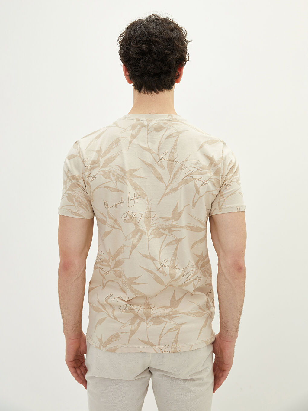 Bej Bisiklet Yaka Kısa Kollu Desenli Penye Erkek Tişört-4