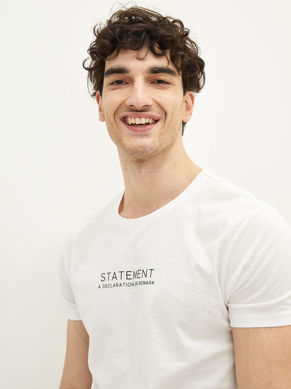 Ekru Bisiklet Yaka Kısa Kollu Baskılı Penye Erkek Tişört-1