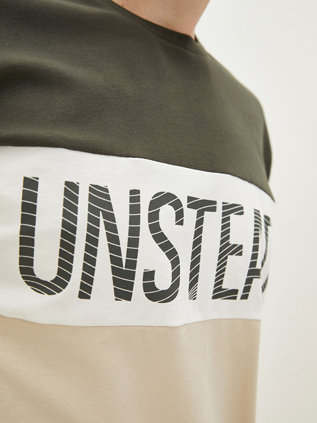 Crew Neck Short Sleeve Printed Combed Cotton Men's T-shirt-3