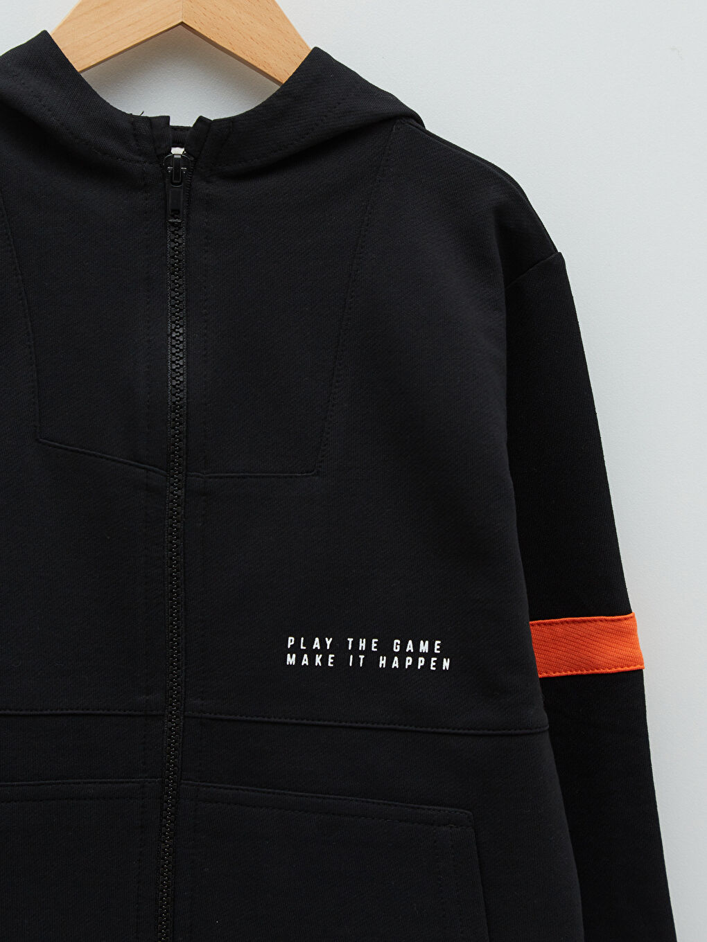 LCW Kids Siyah Kapüşonlu Baskılı Uzun Kollu Erkek Çocuk Fermuarlı Sweatshirt - 2