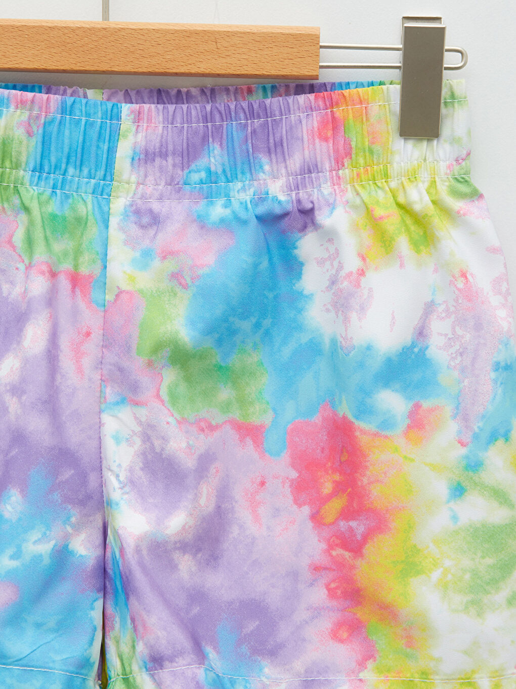 Tie-Dye Patterned Girl's Beach Shorts With Elastic Waist-2