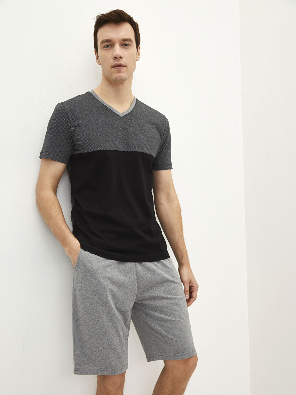 Gri Standart Kalıp Erkek Şortlu Pijama Takımı