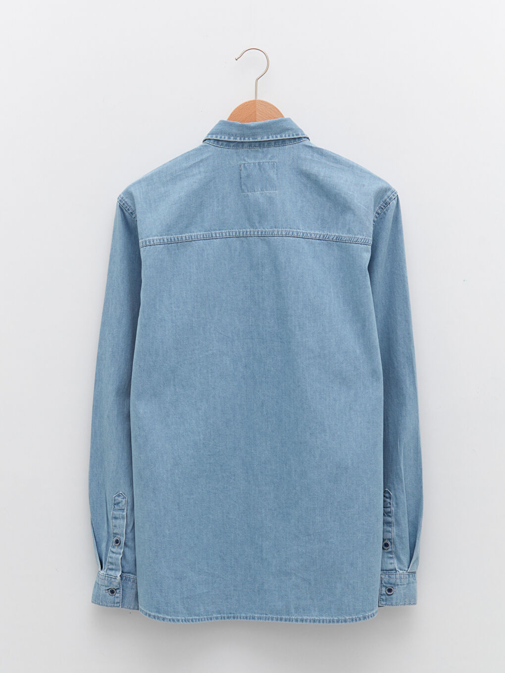 قميص جينز رجالي بأكمام طويلة وقصة مريحة-6