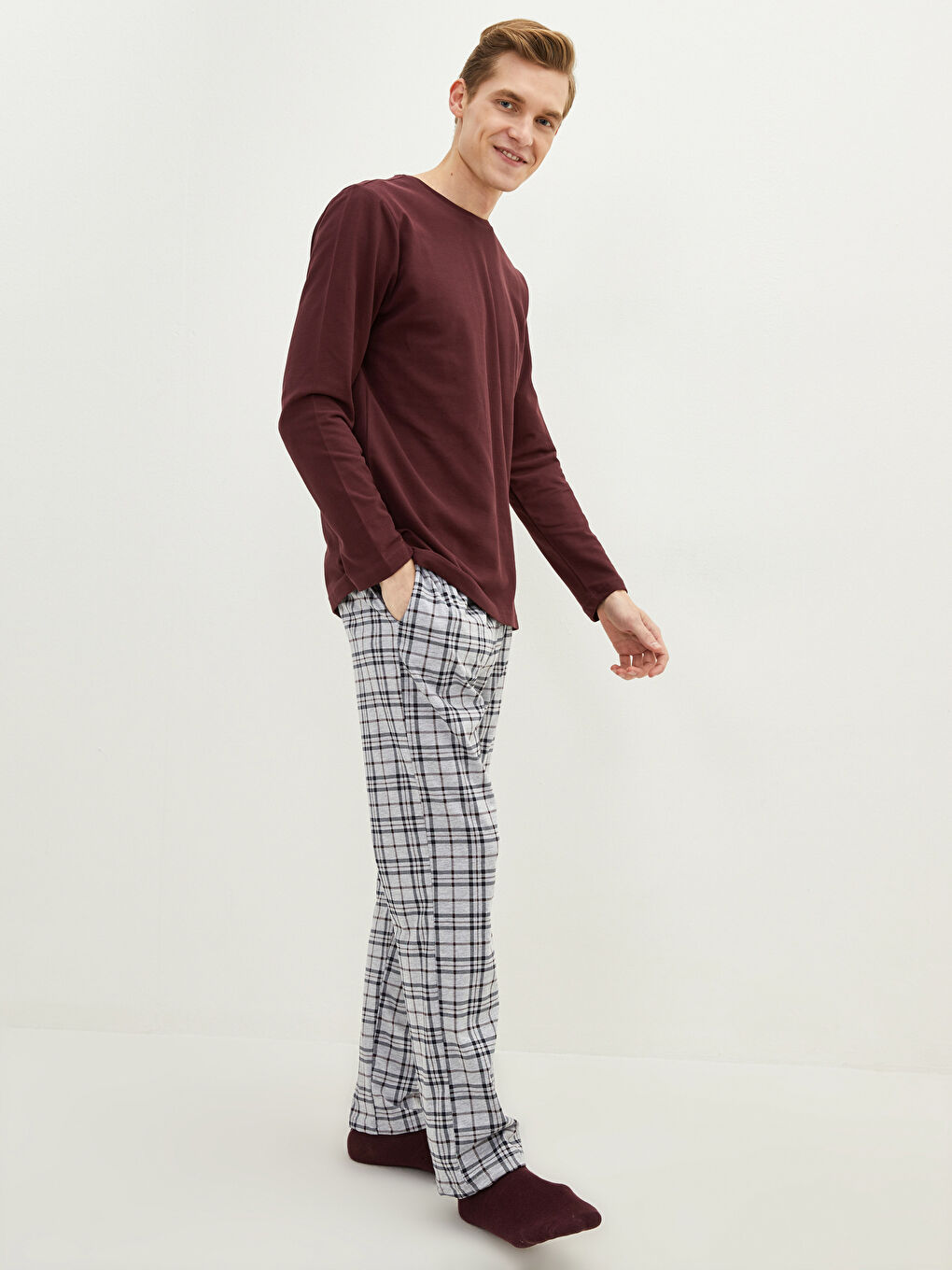 Gri Standart Kalıp Ekose Erkek Pijama Takımı-2