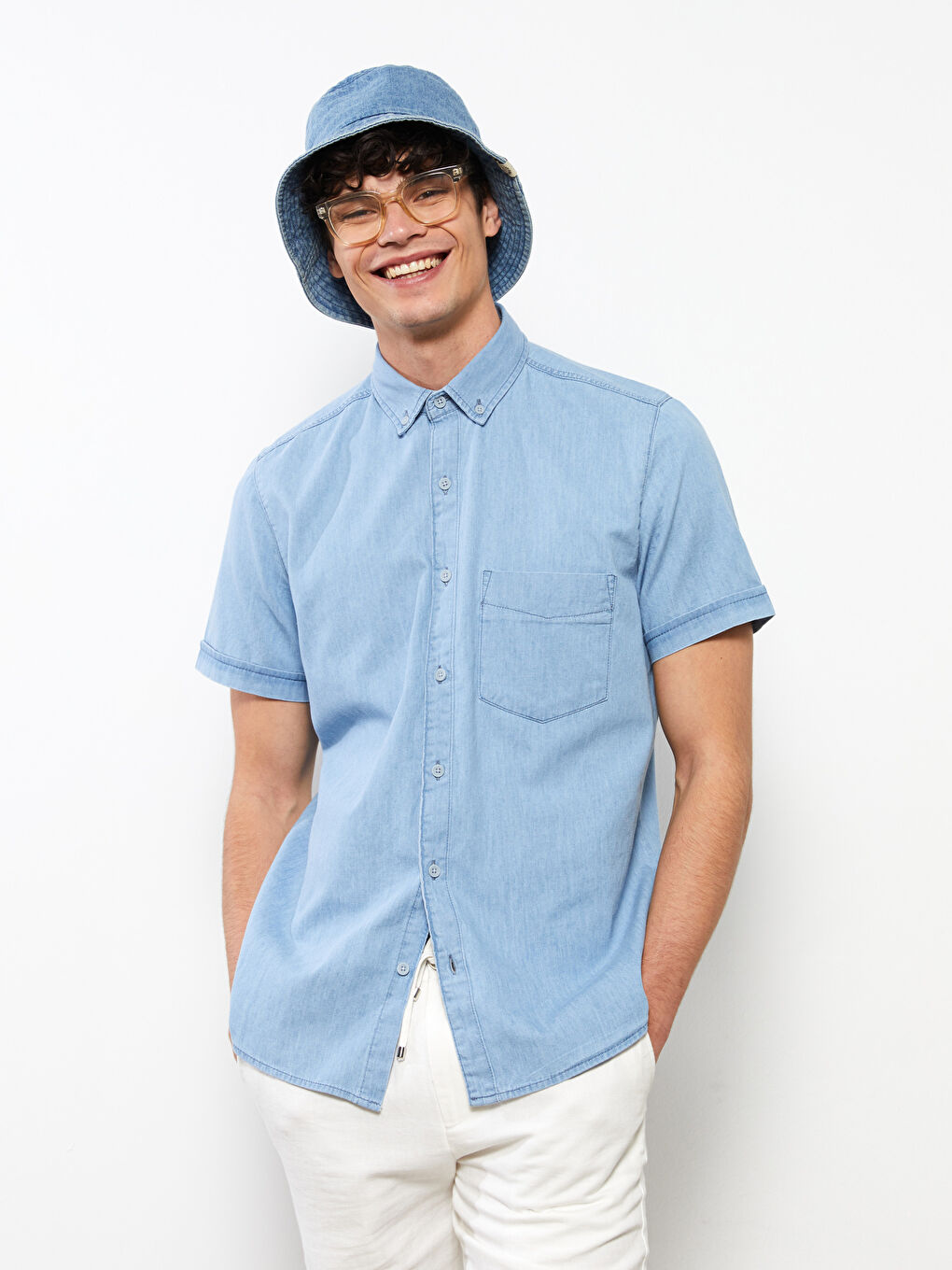 قميص جينز رجال بكم قصير وقصة مريحة-2