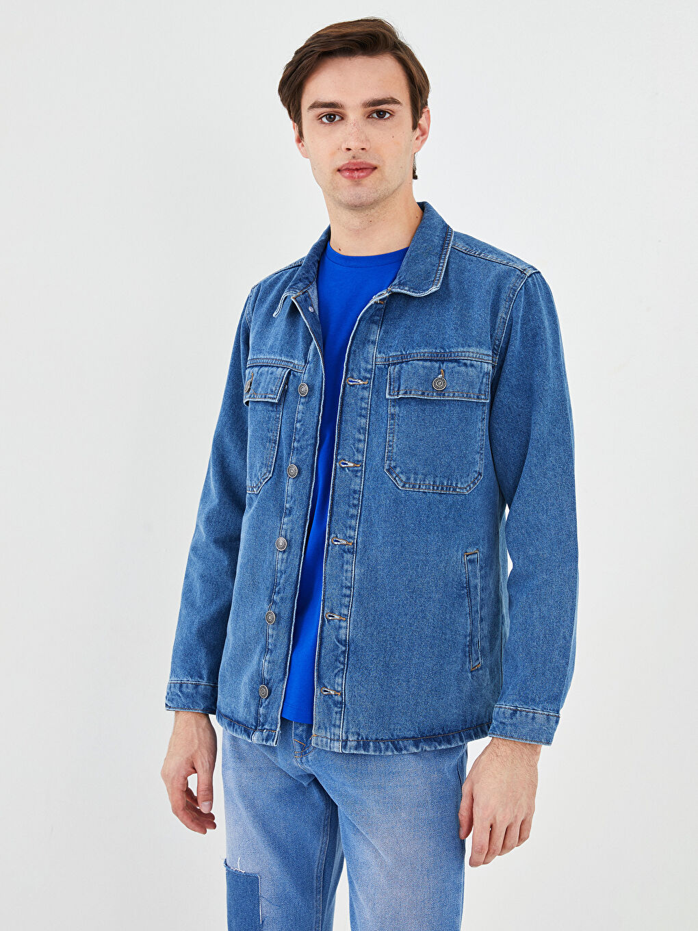 Standard Fit Long Sleeve Men's Jean Jacket