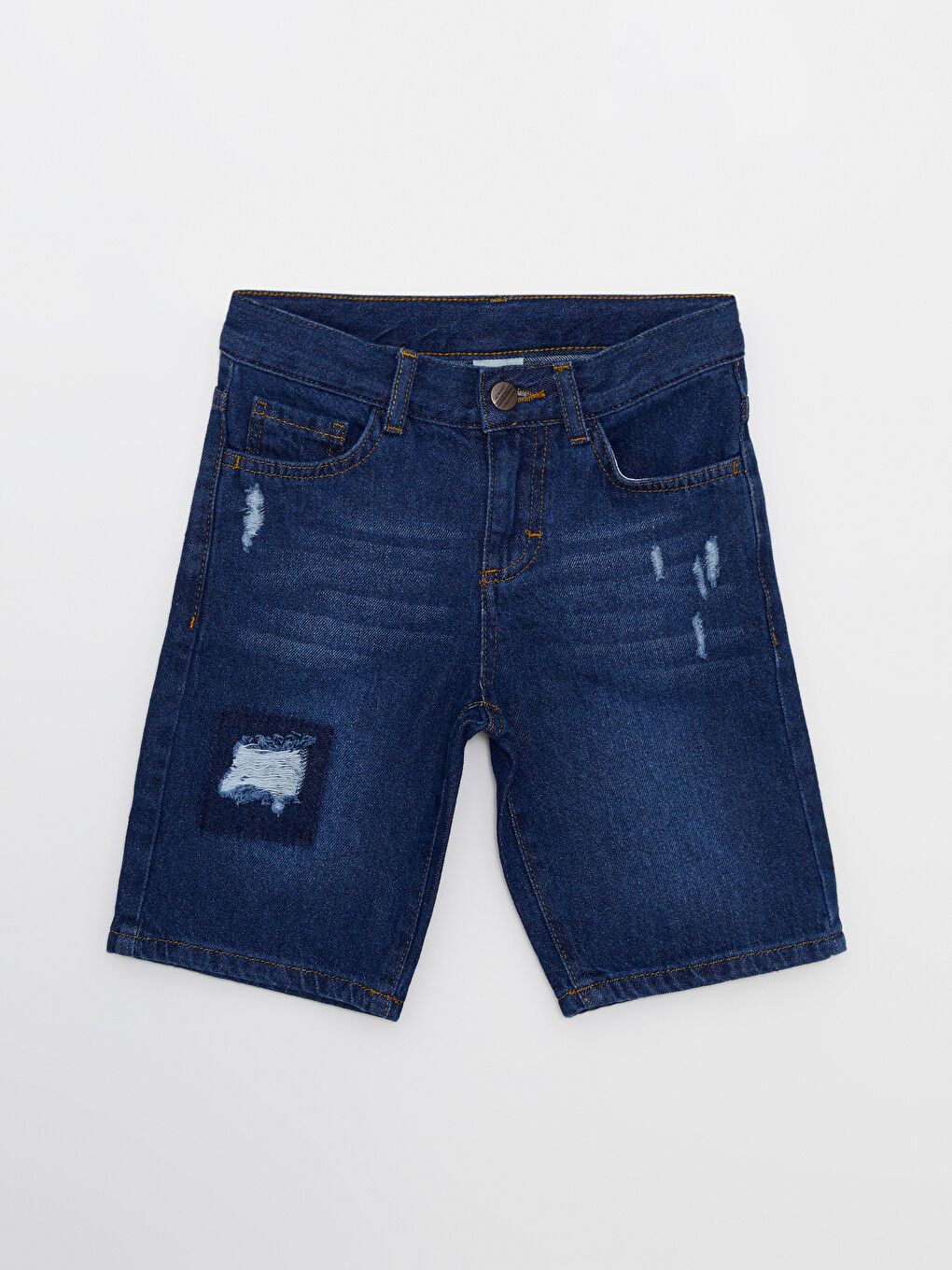 Short en jean garçon en coton avec détails déchirés