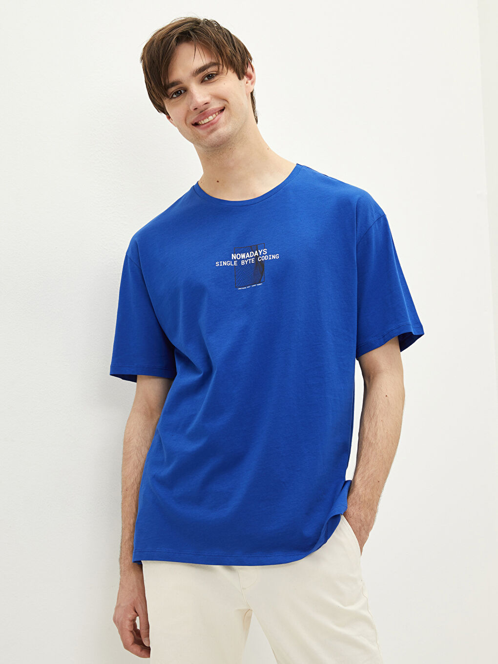 تيشيرت رجالي ياقة دائرية كم قصير مطبوع قطن ممشط