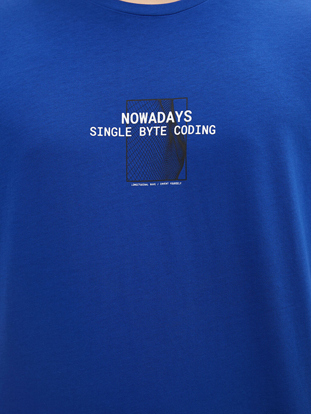 تيشيرت رجالي ياقة دائرية كم قصير مطبوع قطن ممشط-3