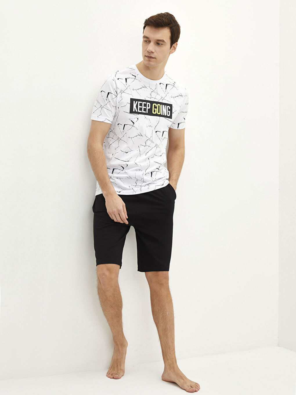 Siyah Standart Kalıp Erkek Şortlu Pijama Takımı