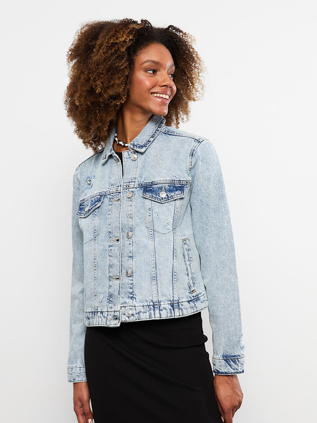 LC Waikiki: The Online Shopping Address for Chic in Clothes