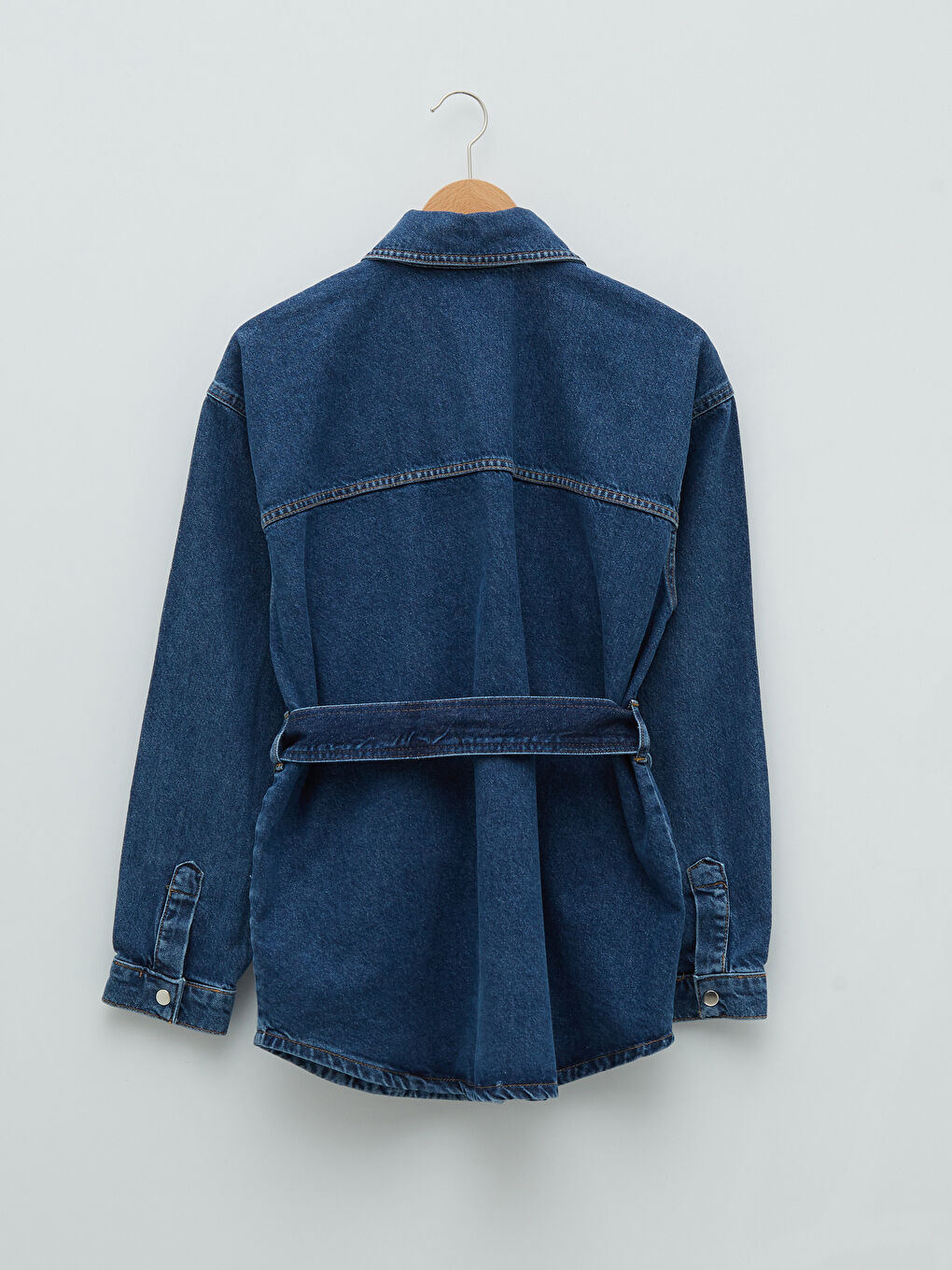 Geacă din denim Rodeo cu guler de cămașă, buzunar drept detaliat, mânecă lungă pentru Femei-6