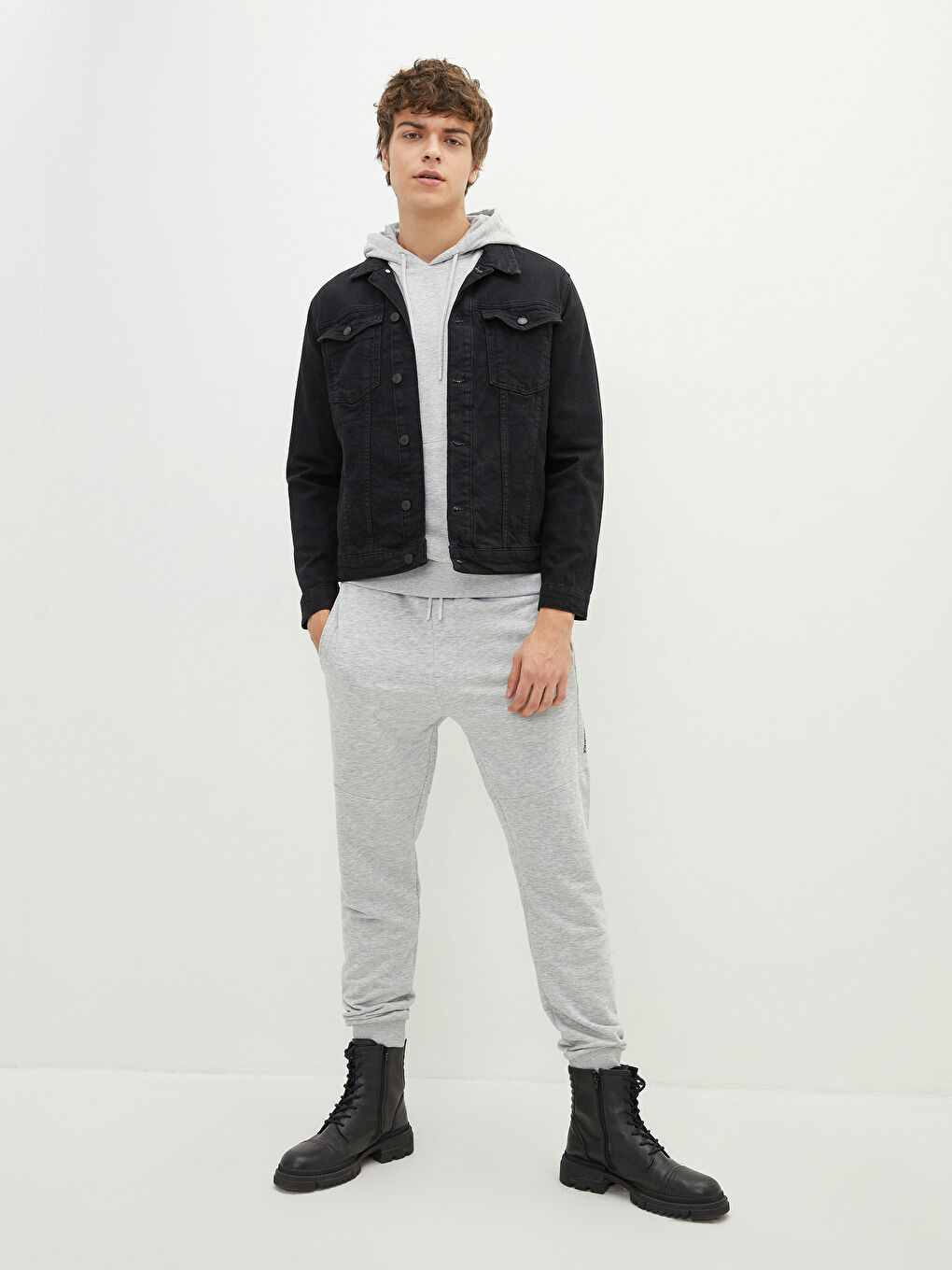Мужская джинсовая куртка стандартного кроя-3