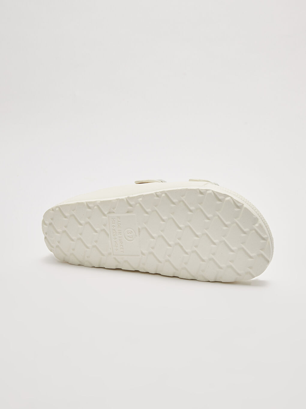 Beyaz Toka Detaylı Çift Bantlı Kadın Terlik-4