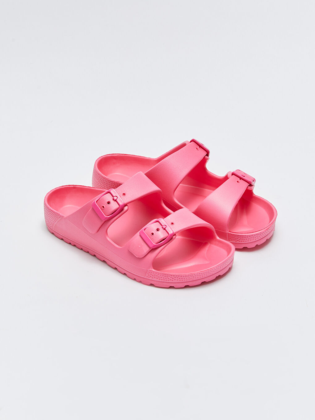 Pembe Toka Detaylı Çift Bantlı Kadın Terlik