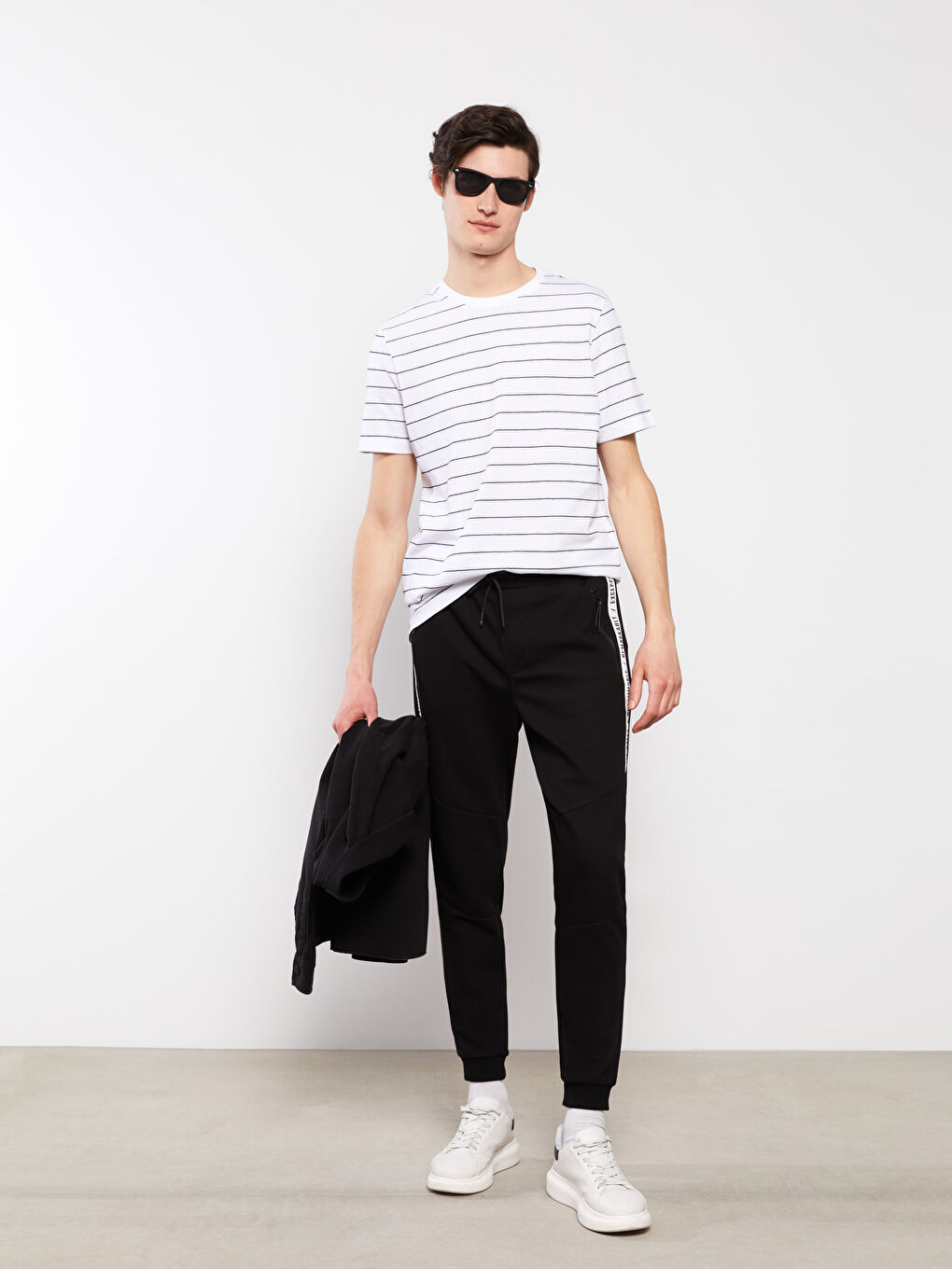 Siyah Slim Fit Erkek Eşofman Altı-1