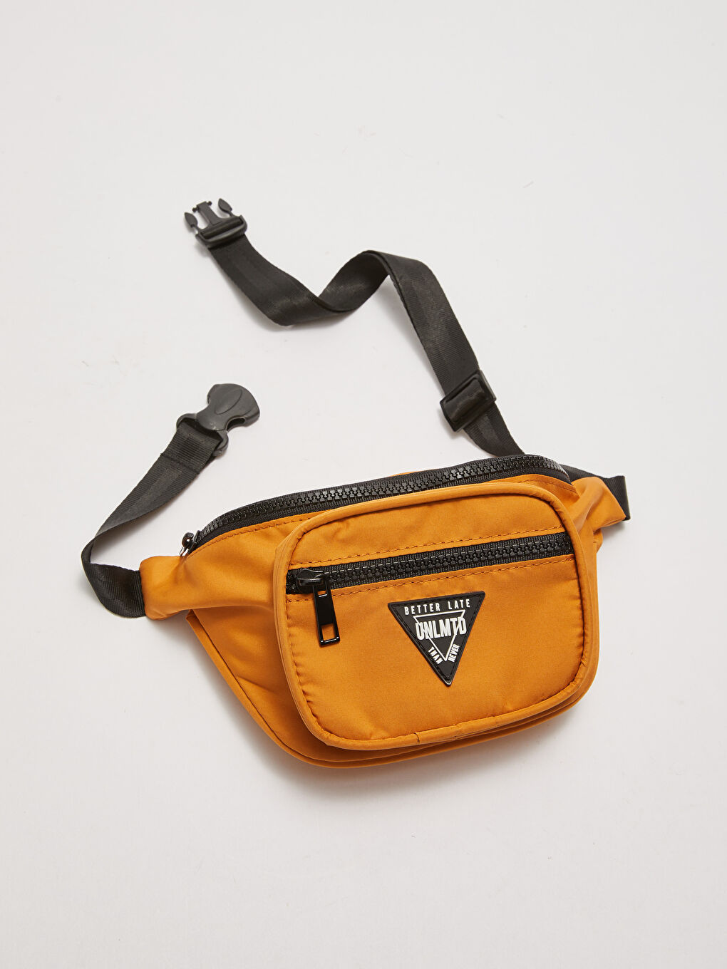 Borsetă Detaliată pentru Bărbați