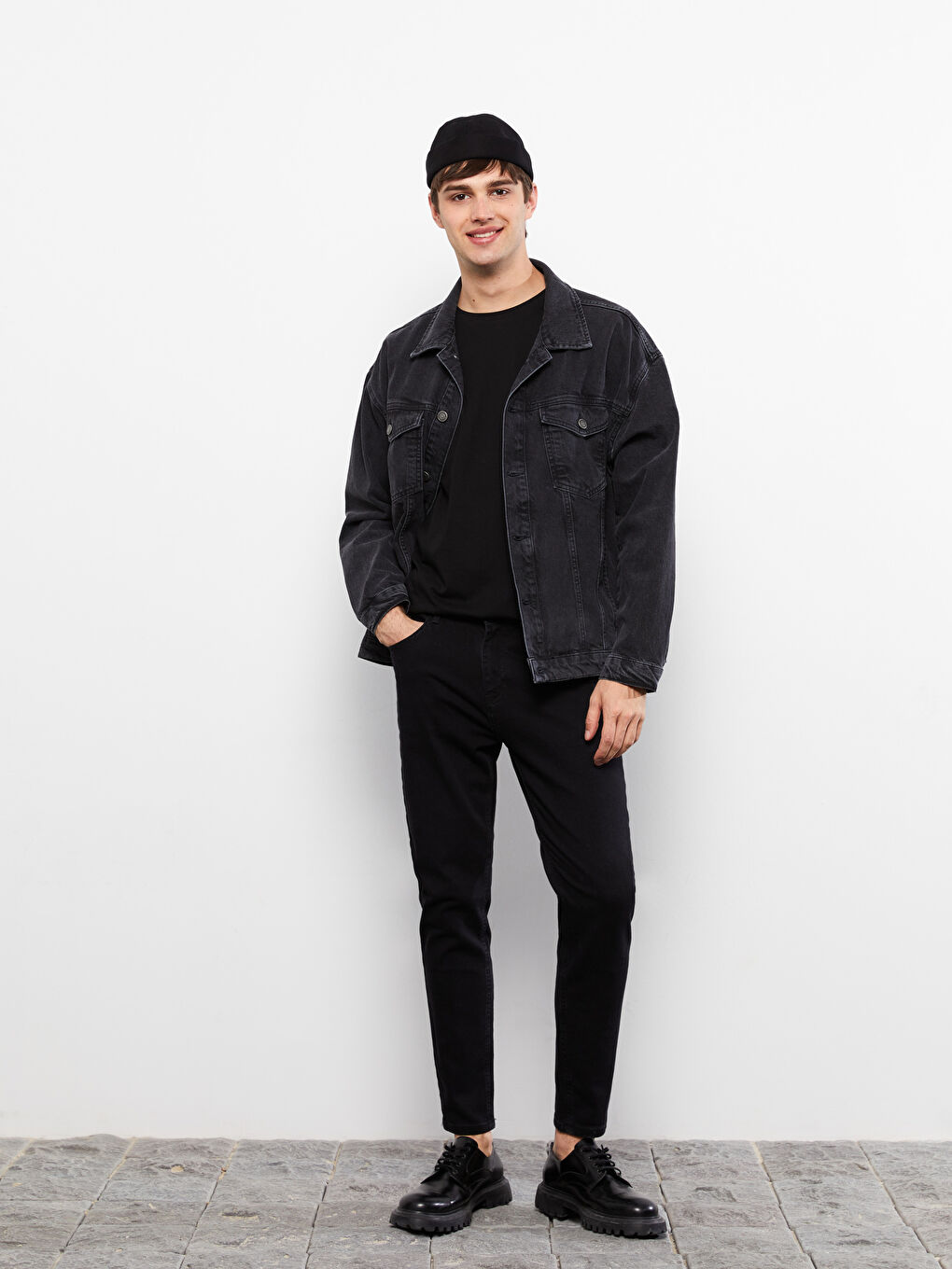 Siyah 730 Havuç Kalıp Erkek Jean Pantolon-1