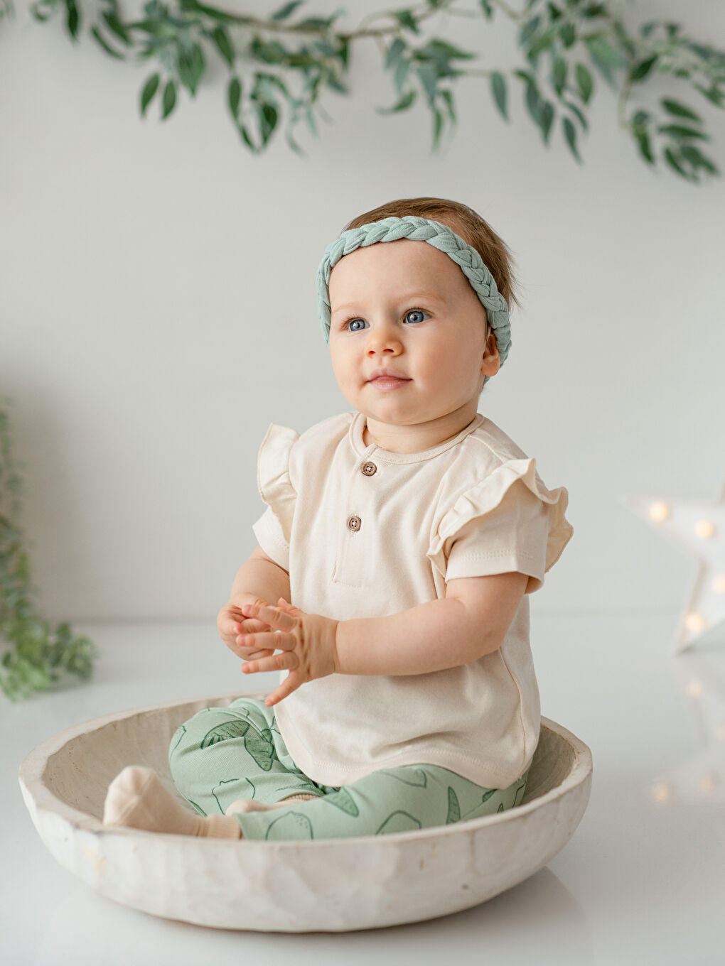 Bej Bisiklet Yaka Kısa Kollu Baskılı Kız Bebek Tişört ve Pantolon 2'li Takım