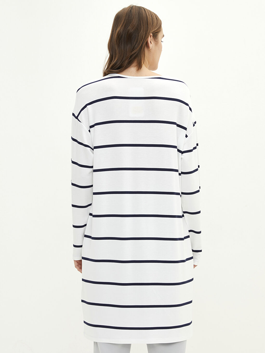 Beyaz Bisiklet Yaka Çizgili Uzun Kollu Kadın Sweatshirt Tunik-3