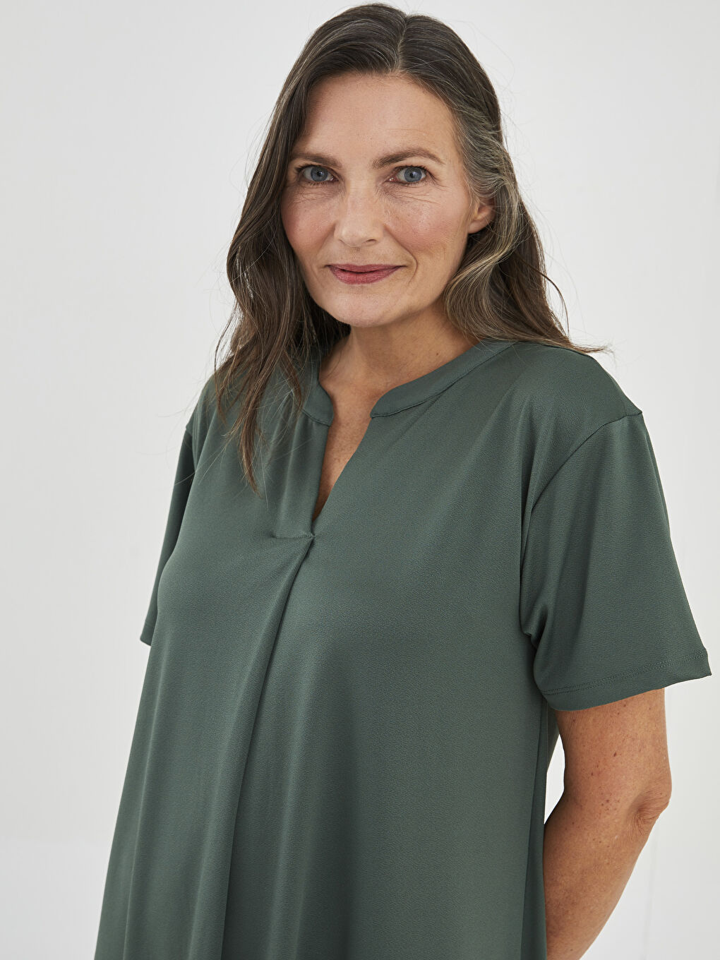 فستان بياقة بشق سادة كم قصير للسيدات-2