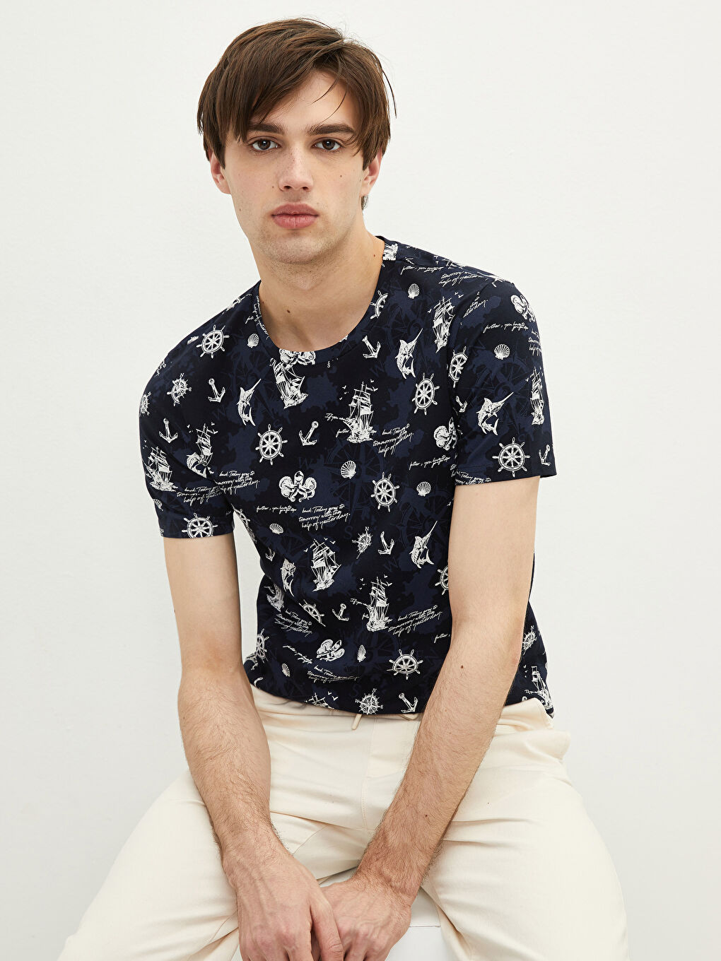 Lacivert Bisiklet Yaka Kısa Kollu Baskılı Penye Erkek Tişört