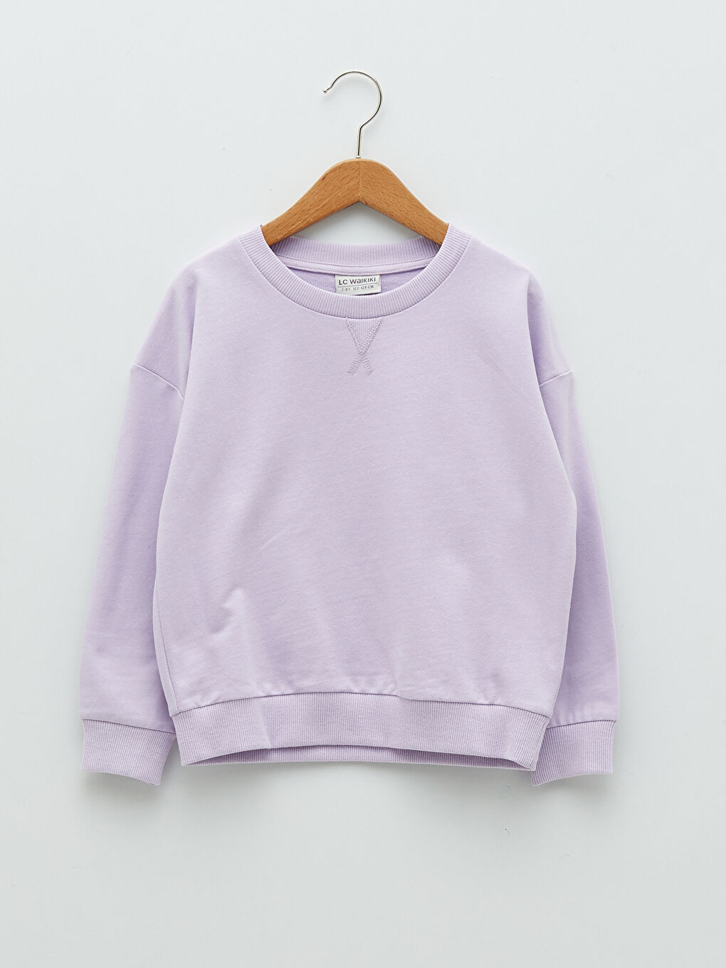 كنزة رياضية أساسية برقبة دائرية وكم طويل للبنات