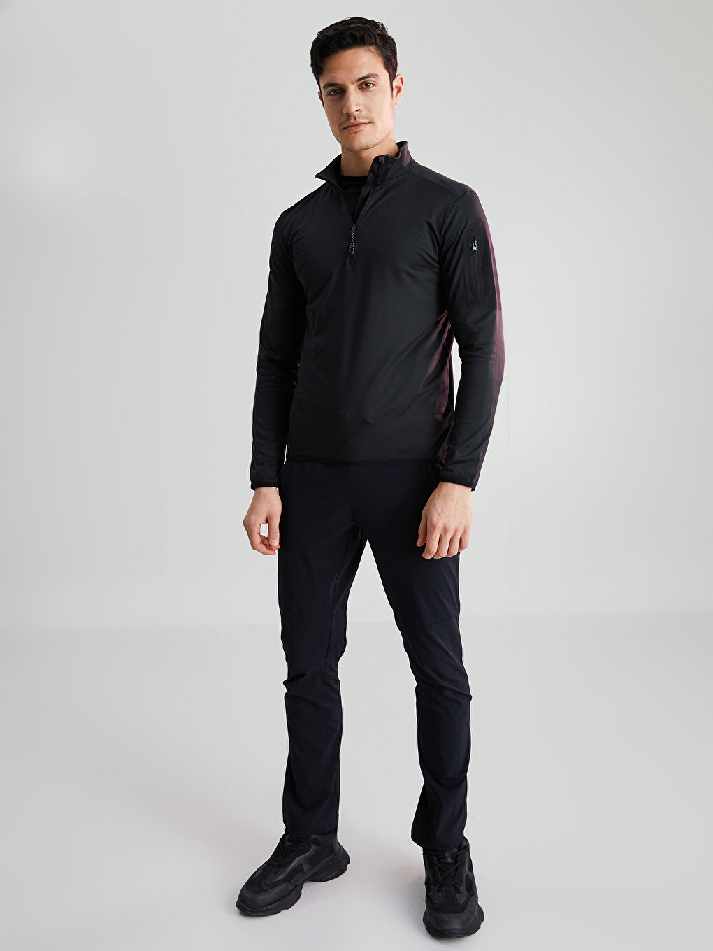 سويت شيرت رجالي بأكمام طويلة وياقة عالية وقصة ضيقة-2